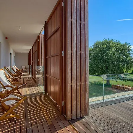 Villa Yellow Tree Jurici & *