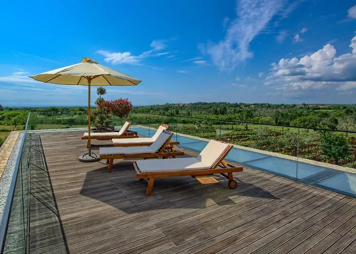 Villa Yellow Tree Jurici & Baderna