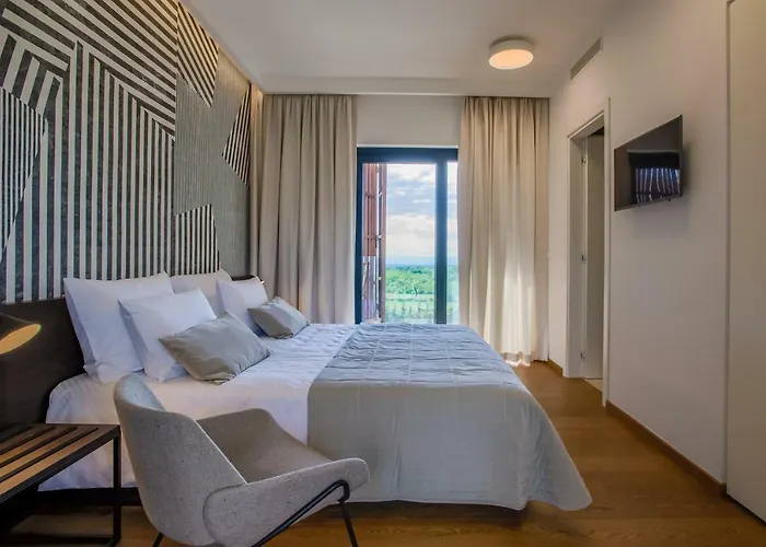 Villa Yellow Tree Jurici &